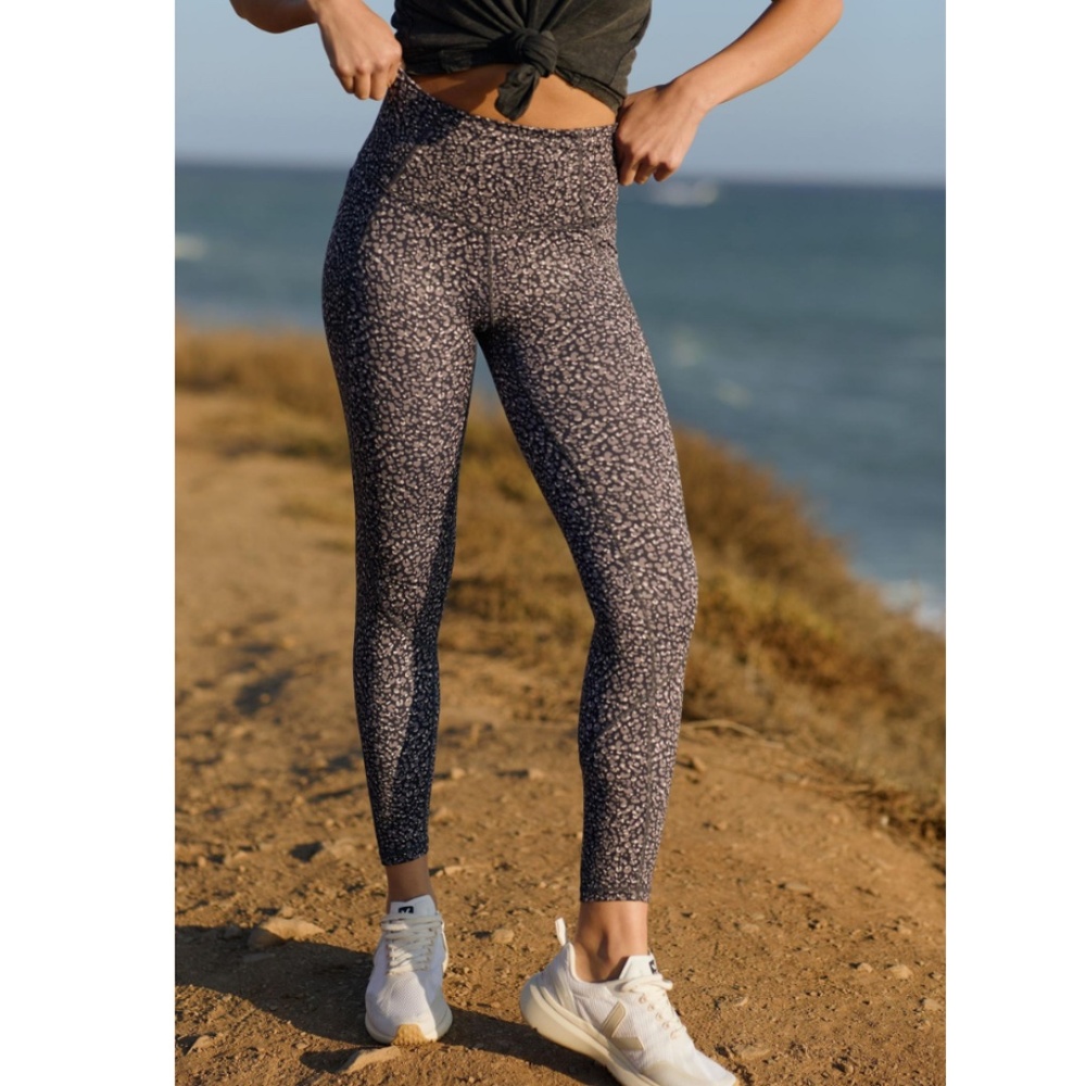 Free People Plie All Day Leopard Leggings in xs NWT